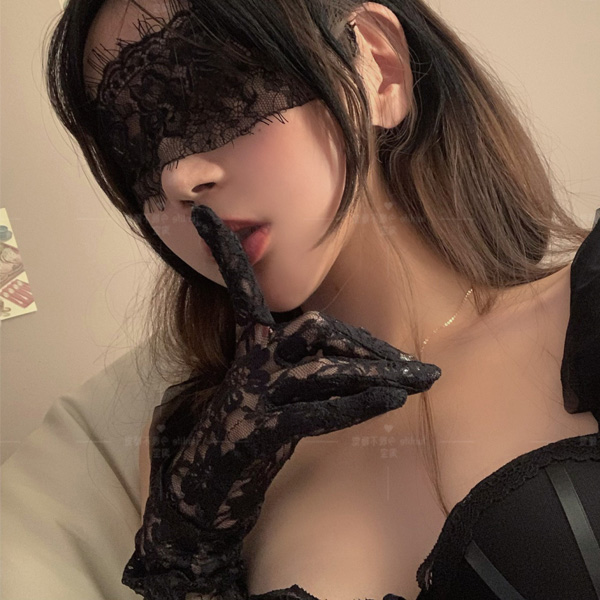 Long Lace Gloves - Black
